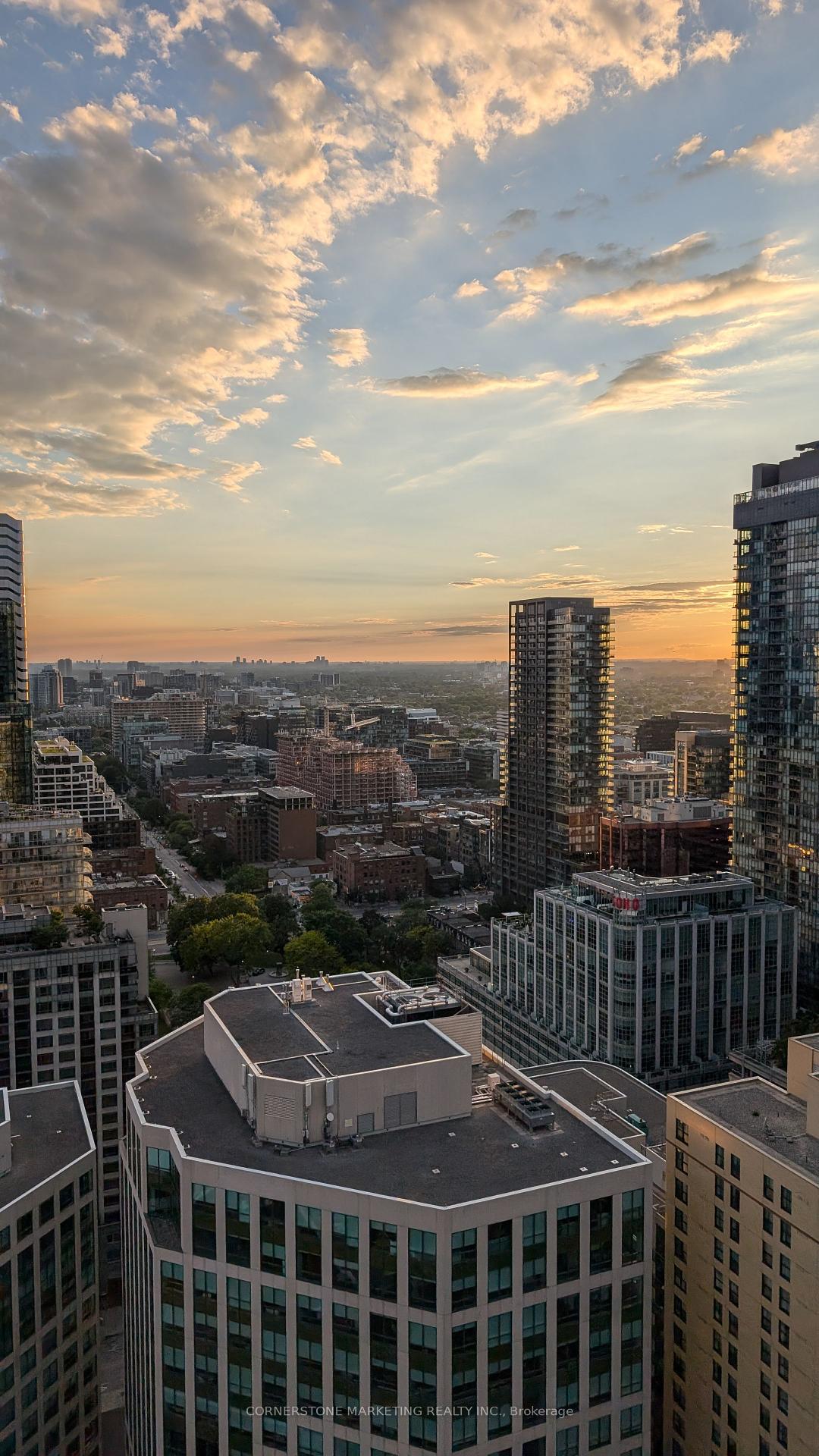 1 Bedroom Condo at 300 Front, Toronto For sale