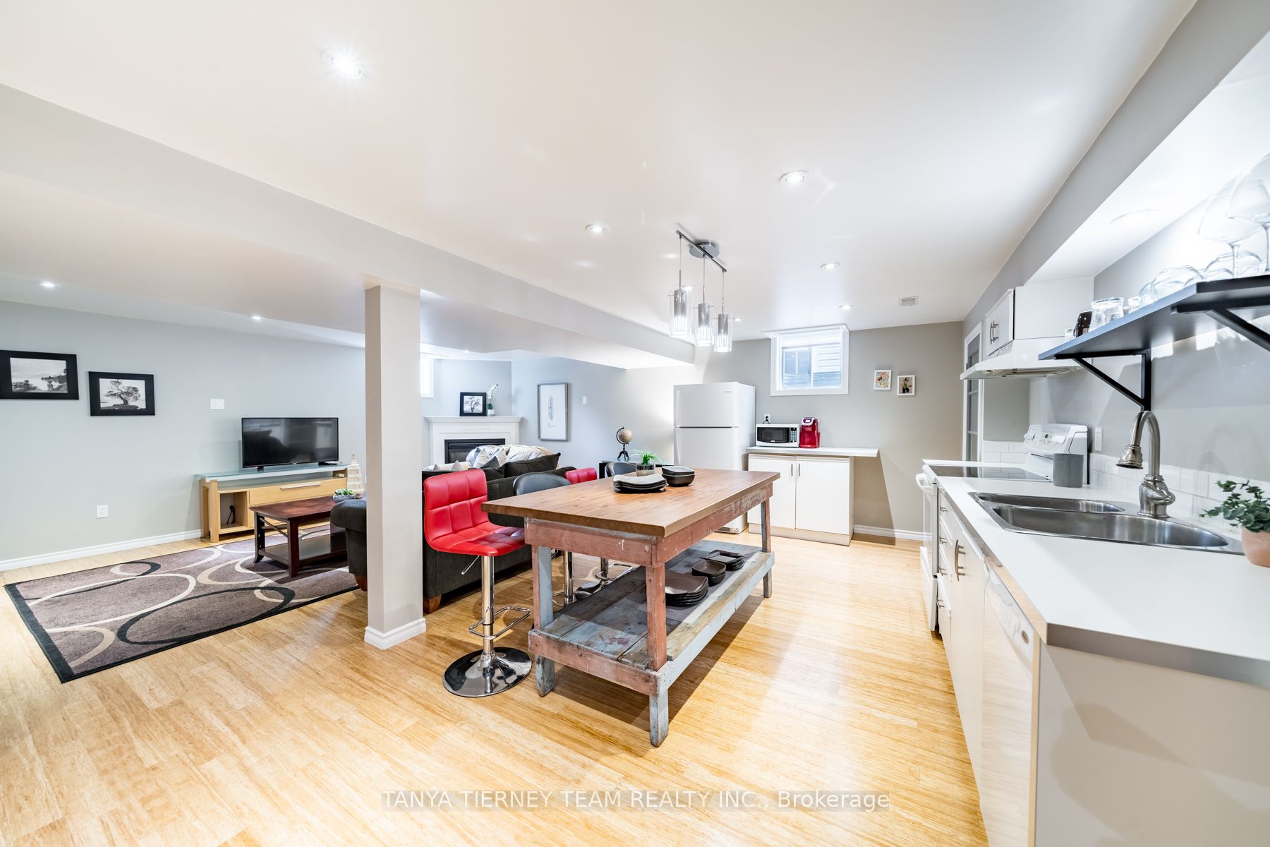 8 Nathan Avenue