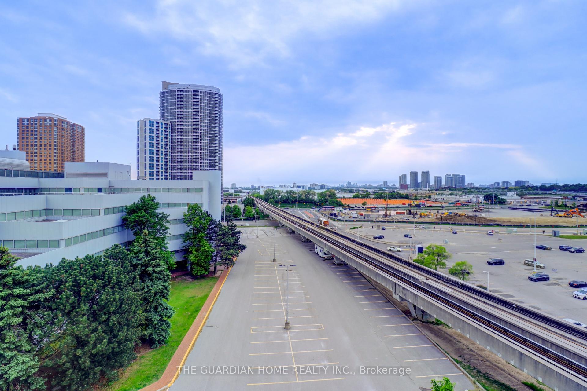 2 Bedrooms Condo at 50 Brian Harrison, Toronto For sale