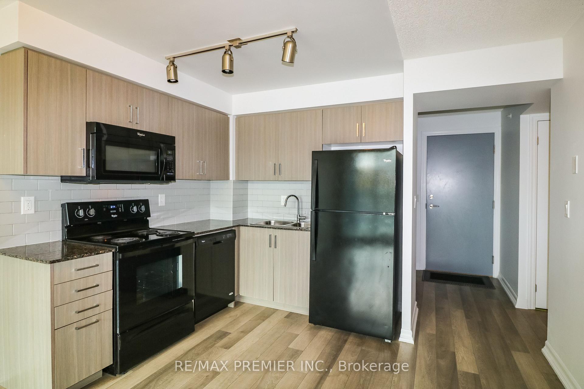 2 Bedrooms Condo at 80 Esther Lorrie, Toronto For sale