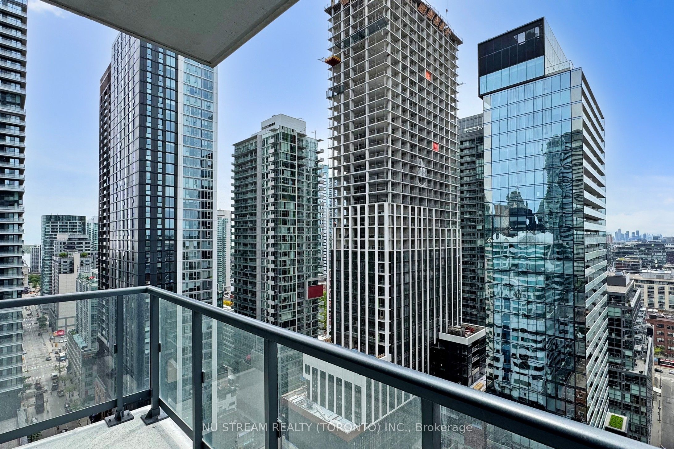 87 Peter Street, #2302