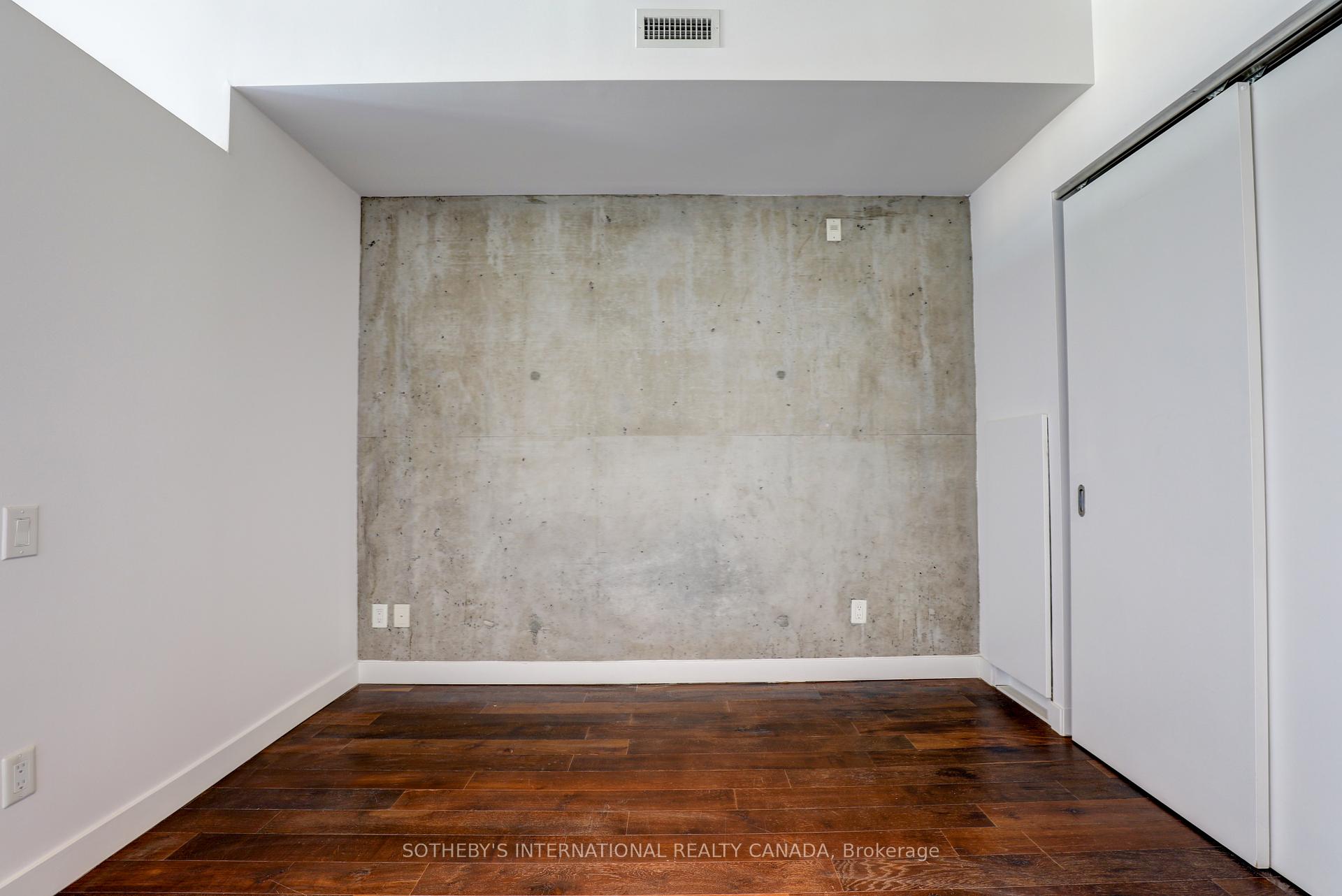 1 Bedroom Condo at 25 Stafford, Toronto For sale