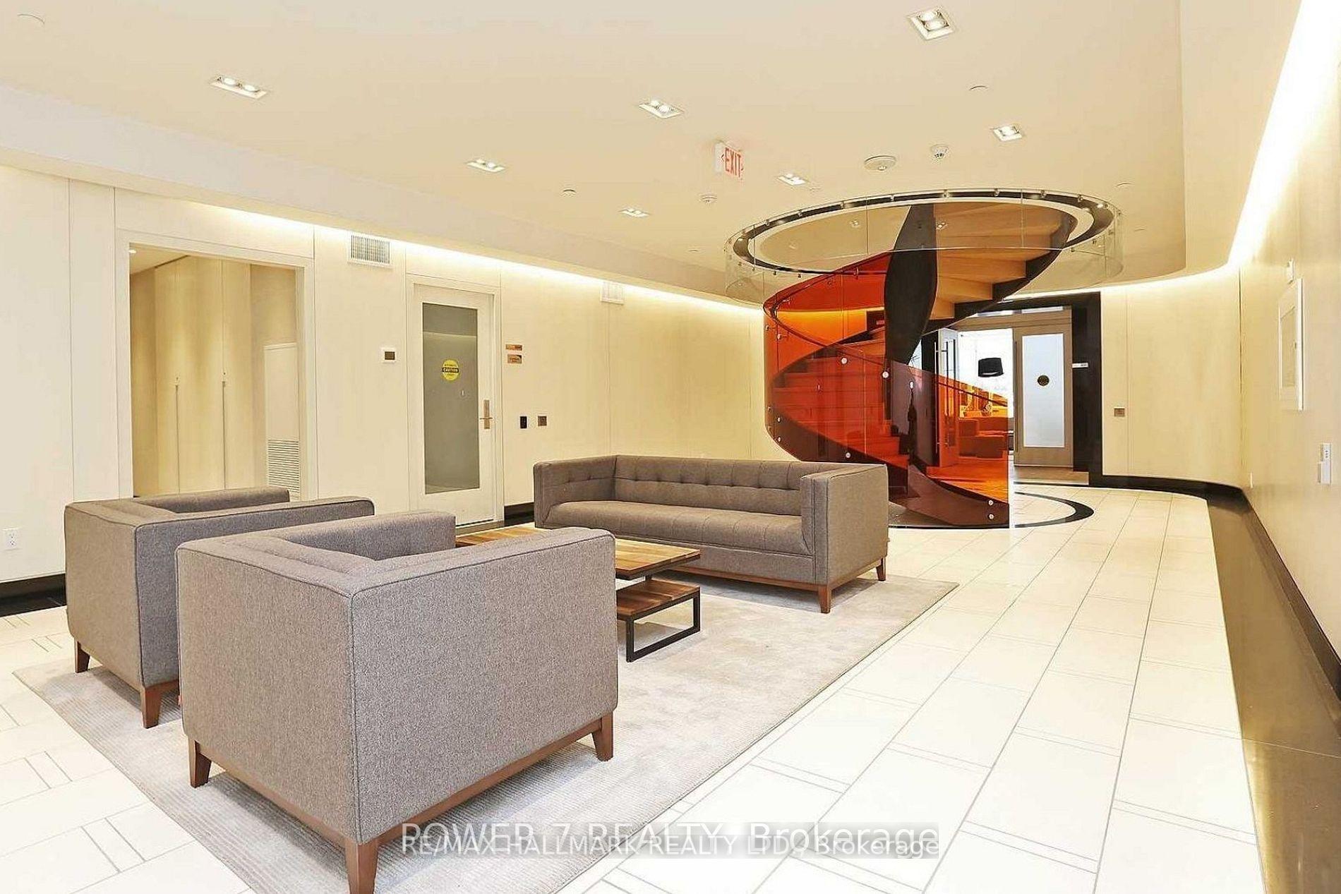 2 Bedrooms Condo at 30 Roehampton,  Toronto For sale