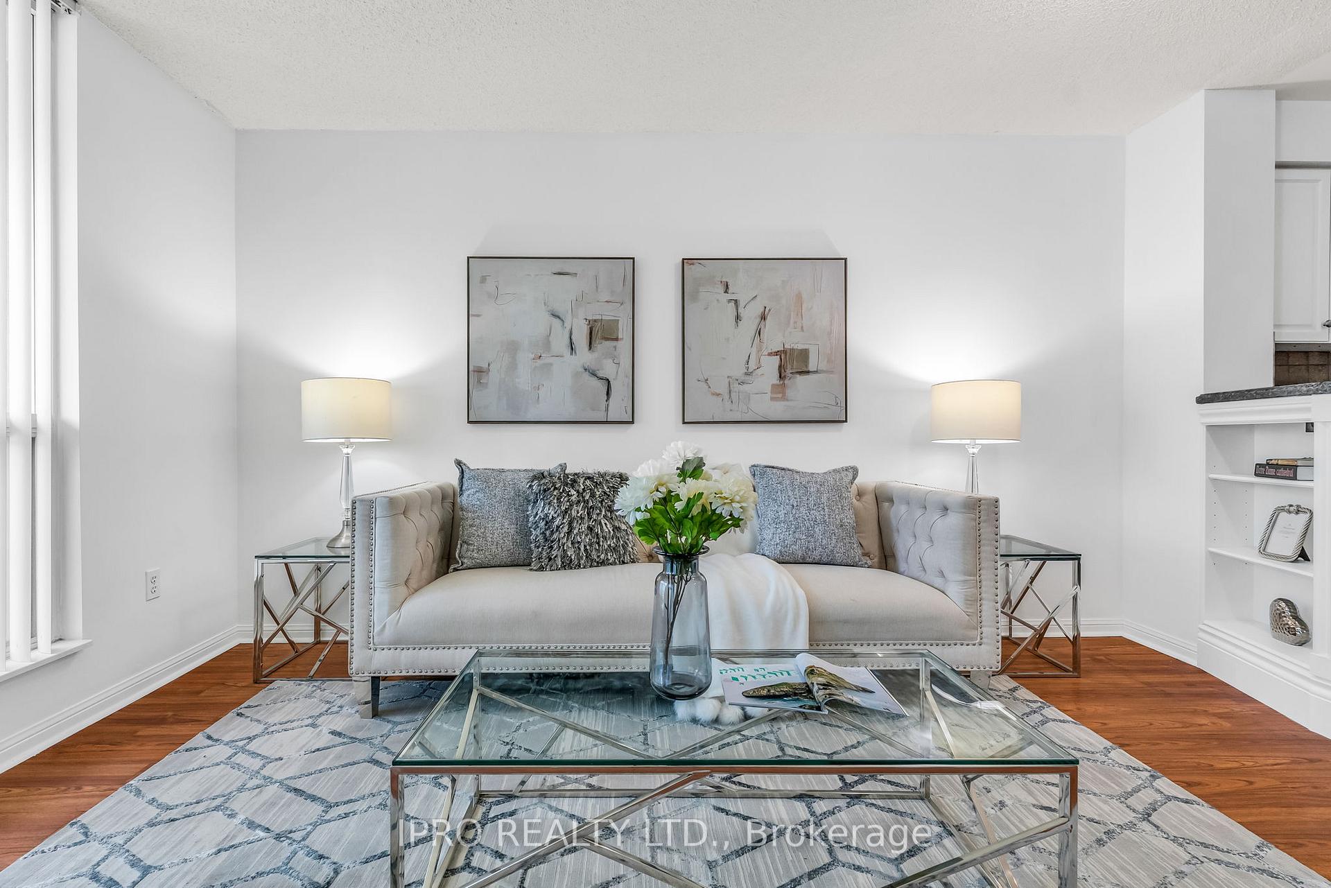 3 Bedrooms Condo at 23 Lorraine, Toronto For sale