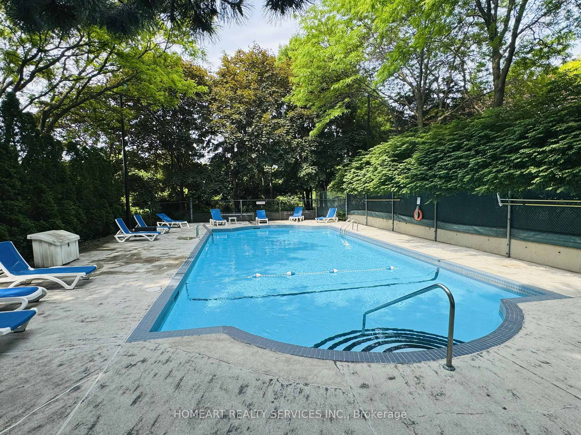 2 Bedrooms Condo at 4725 Sheppard, Toronto For sale