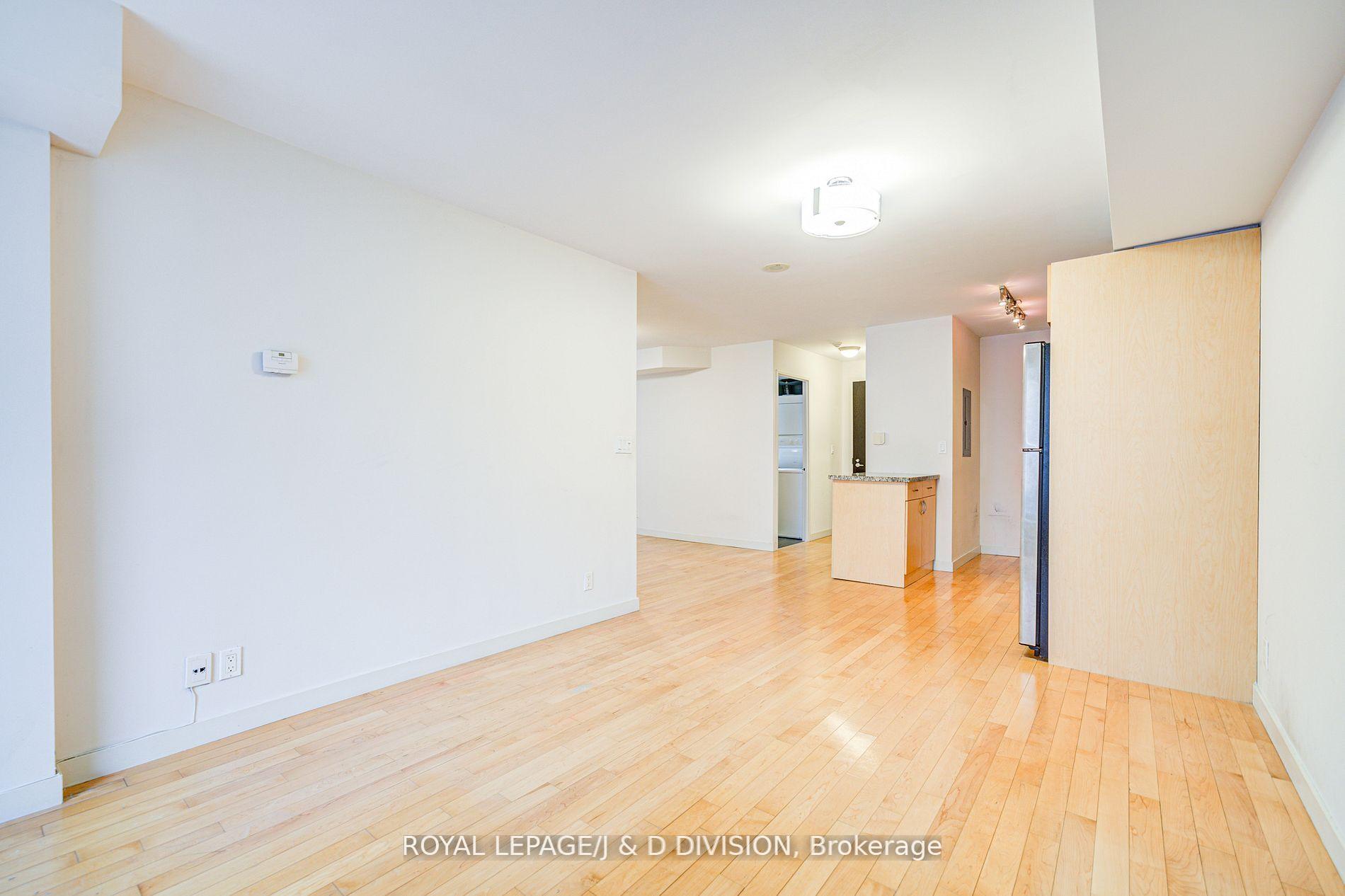 3 Bedrooms Condo at 1005 King, Toronto For sale
