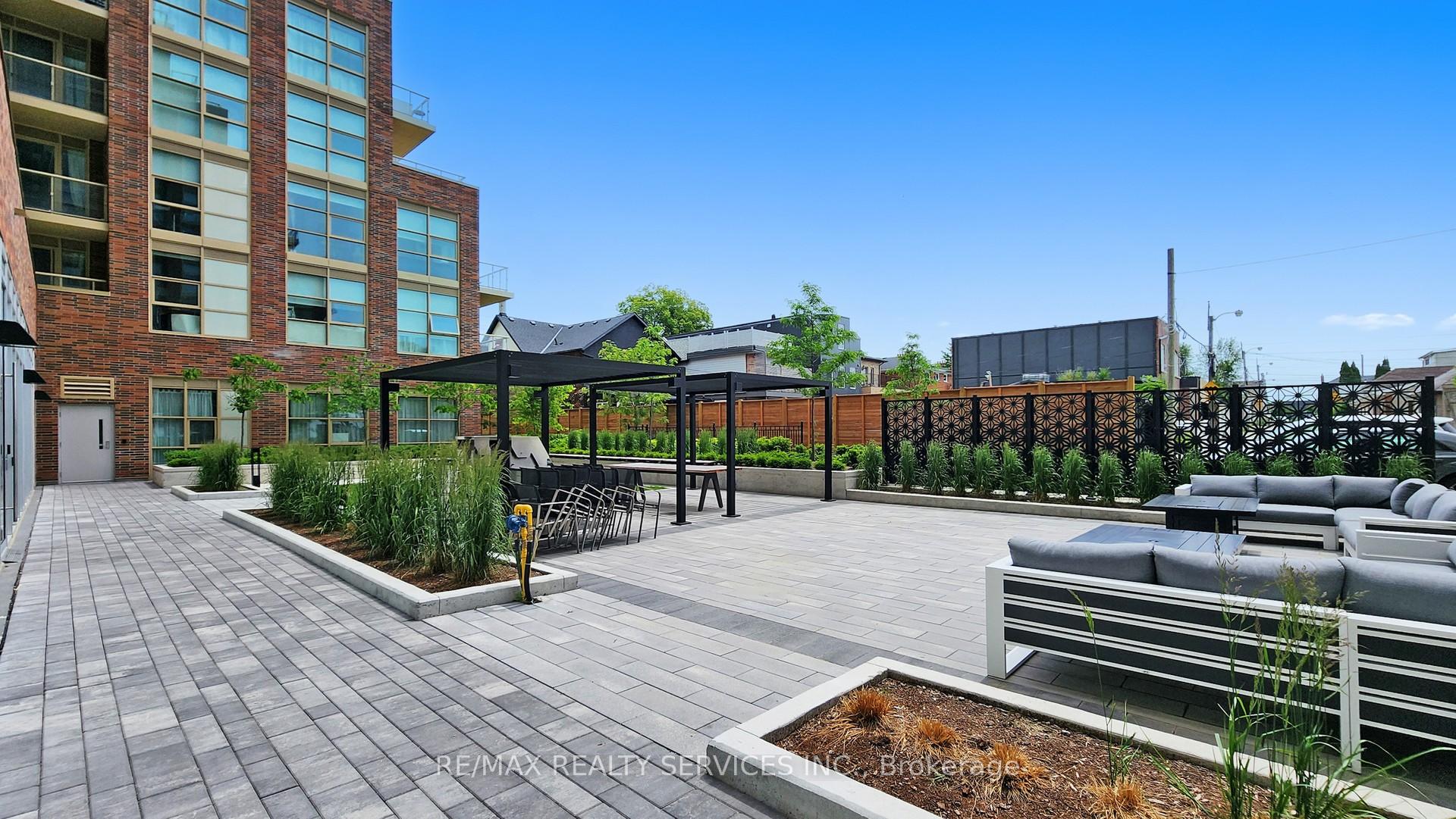 2 Bedrooms Condo at 1787 St. Clair,  Toronto For sale