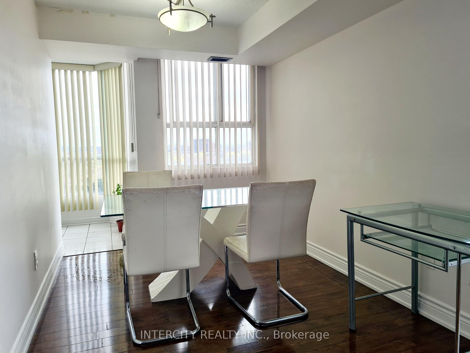 2 Bedrooms Condo at 3077 Weston, Toronto For sale