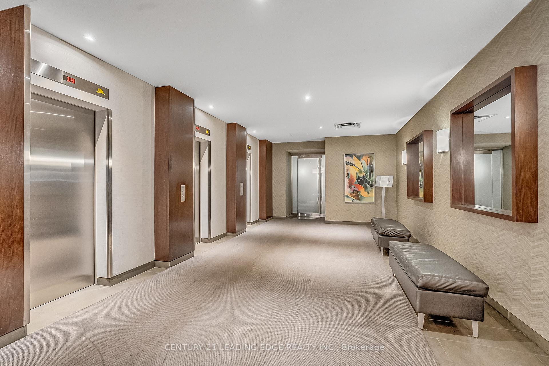 3 Bedrooms Condo at 705 King, Toronto For sale