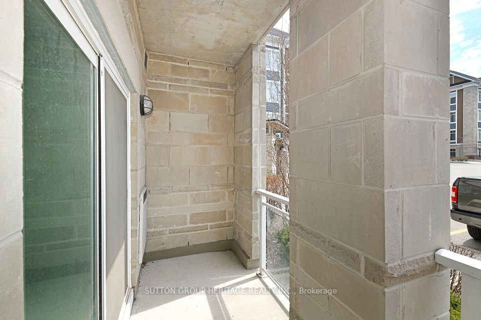 https://trreb-image.ampre.ca/bvm-HR_gqwOXEHfotrFXc6w753WtBmj28cfpzMnKfIw/rs:fit:960:960/wm:.5:so:0:50:.4/wmsh:10/wmt:PHNwYW4gZm9yZWdyb3VuZD0nd2hpdGUnIGZvbnQ9JzY4Jz5TVVRUT04gR1JPVVAtSEVSSVRBR0UgUkVBTFRZIElOQy4sIEJyb2tlcmFnZTwvc3Bhbj4/cb:20250424161013/L3RycmViL2xpc3RpbmdzLzQwLzk4LzI1LzMwL3AvZGE4NjlmNjMtYTBmOS00YTA4LWI5MTMtM2QxOGM3NTdjMDQ4LmpwZw.jpg