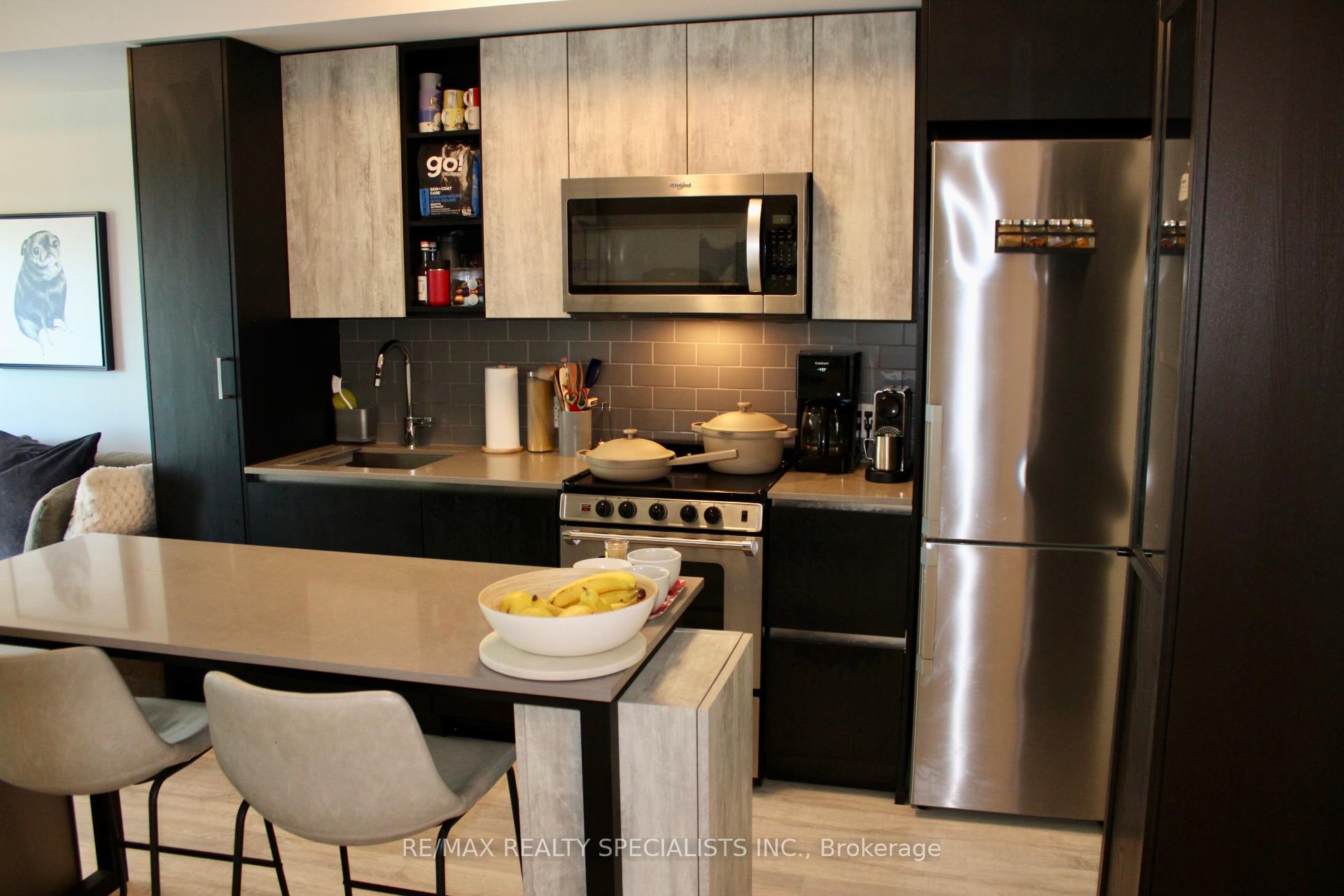 1 Bedroom Condo at 251 Manitoba, Toronto For sale