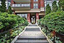 1 Bedroom Condo at 9 Burnhamthorpe, Toronto For sale