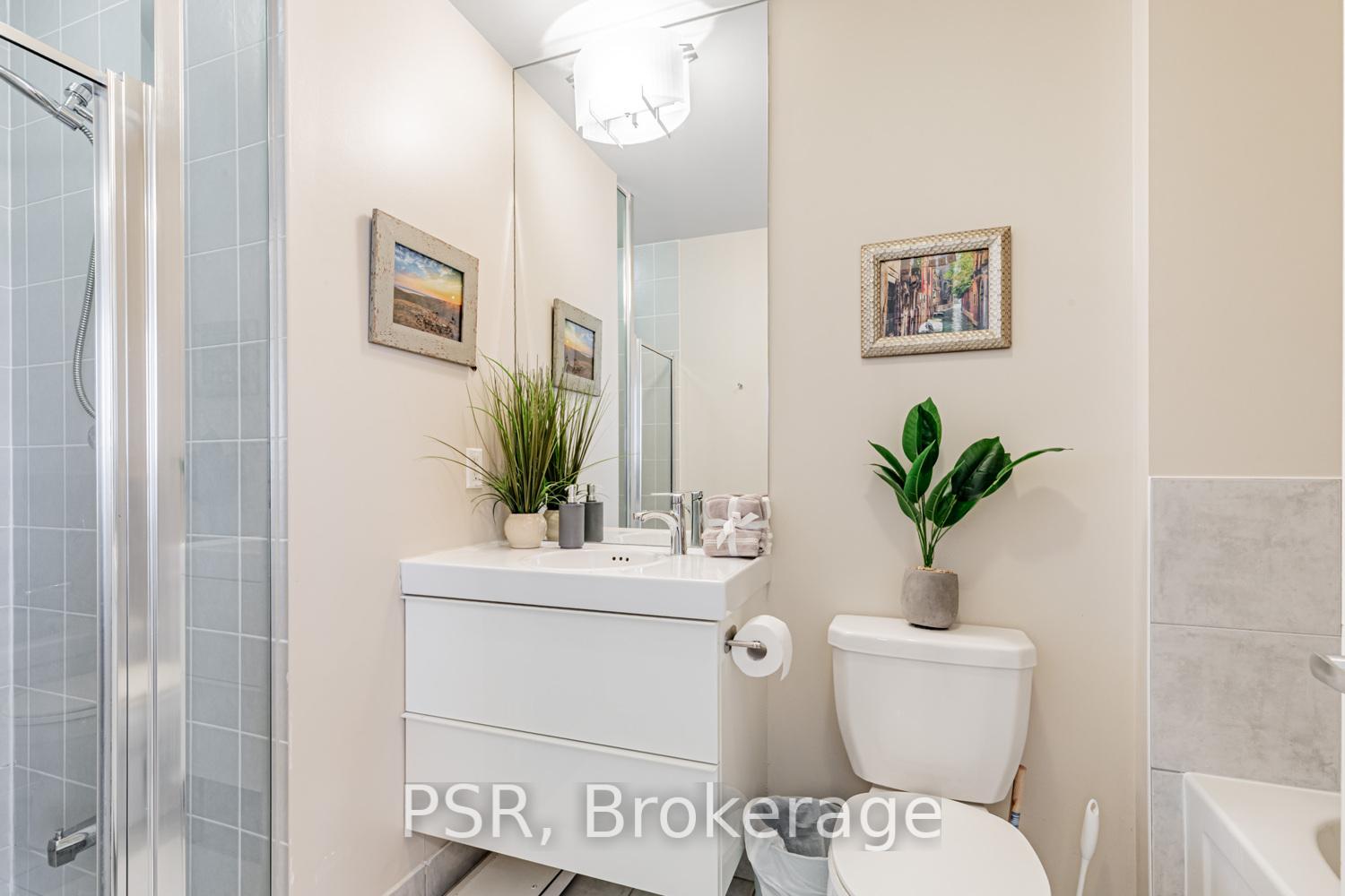 3 Bedrooms Condo at 55 Bremner, Toronto For sale