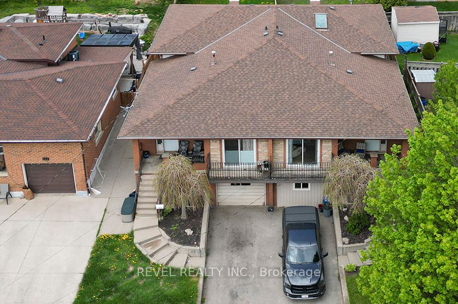 #A - 264 Bruce Street, Brantford, ON N3S 4Z9
