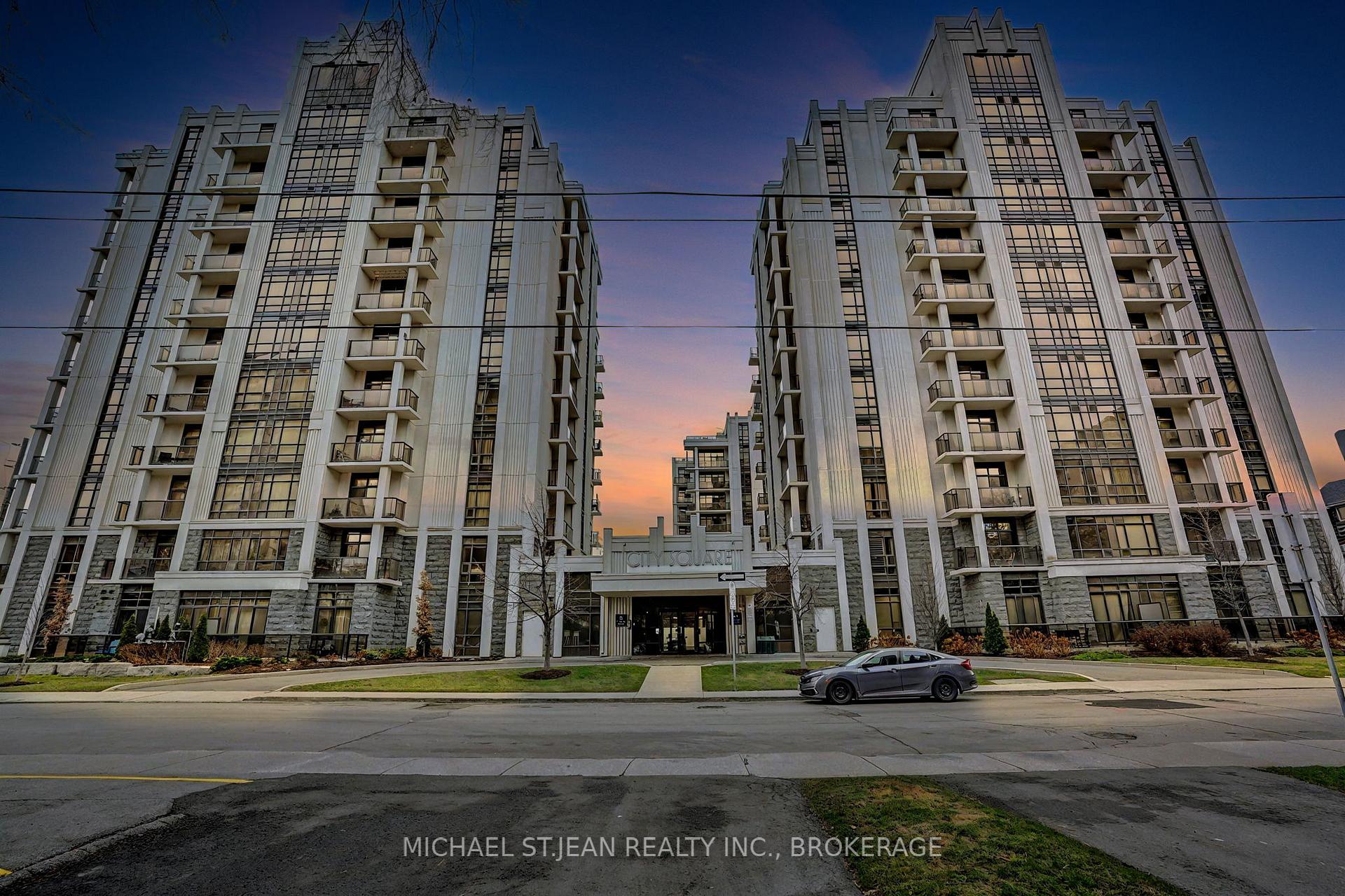 1 Bedroom Condo at 85 Robinson,  Hamilton For sale