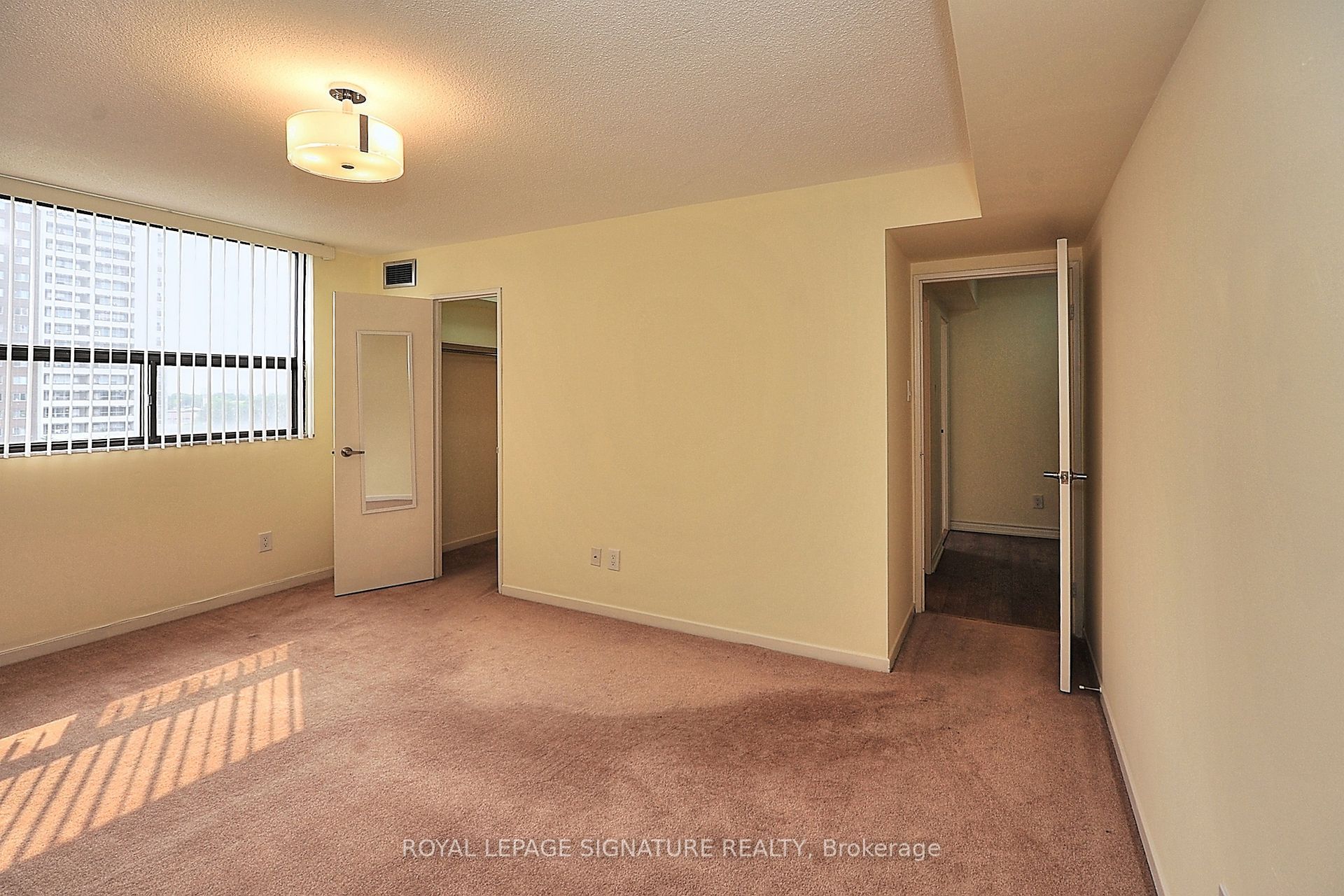 10 Tangreen Court, #702