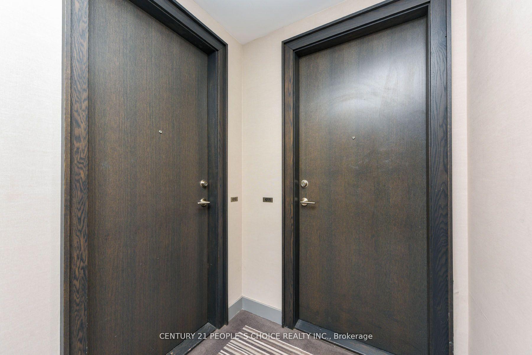 2 Bedrooms Condo at 105 The Queensway, Toronto For sale
