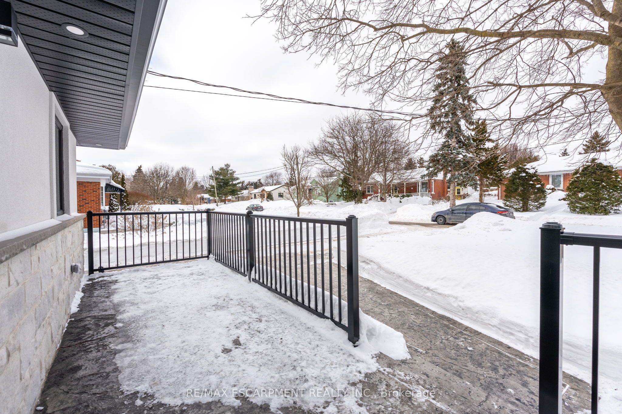 11 James Street, Hamilton, ON L0R 2H0