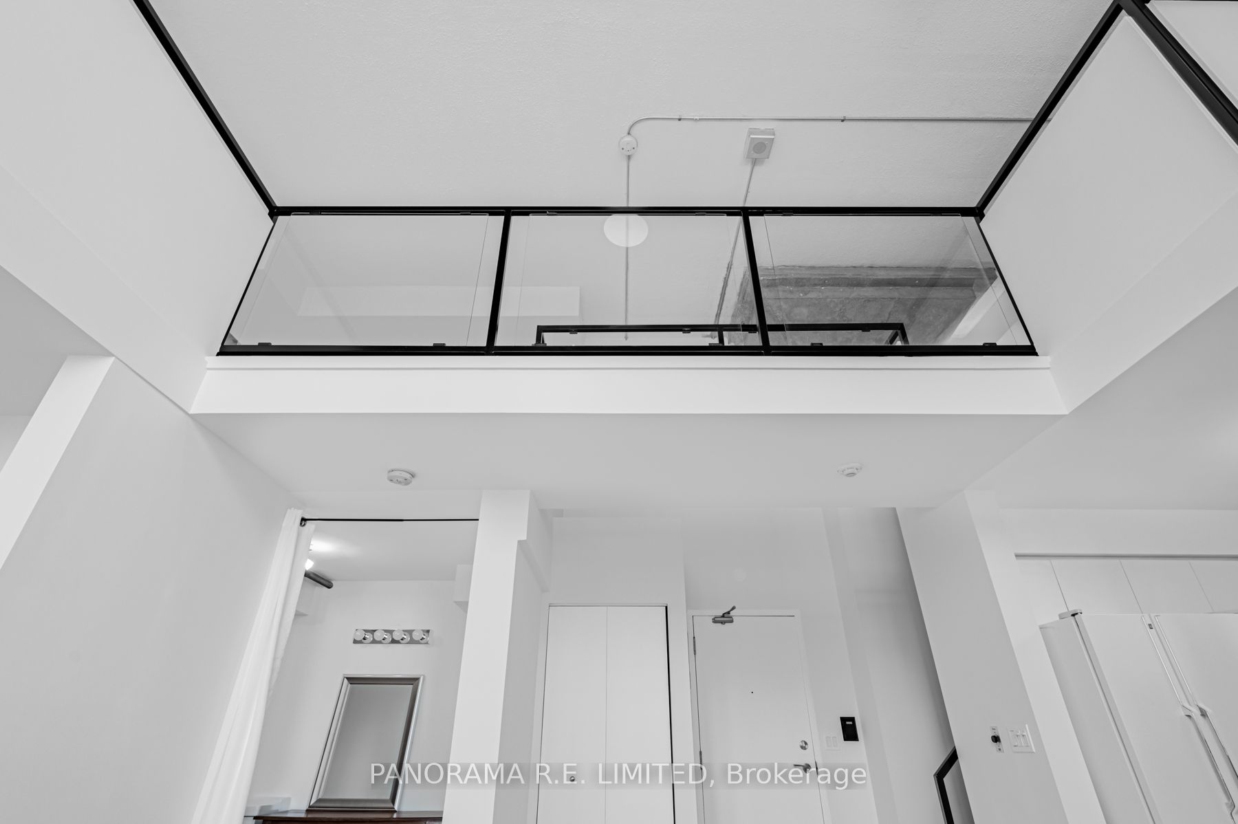 #405 - 300 Manitoba Street, Toronto, ON M8Y 4G6