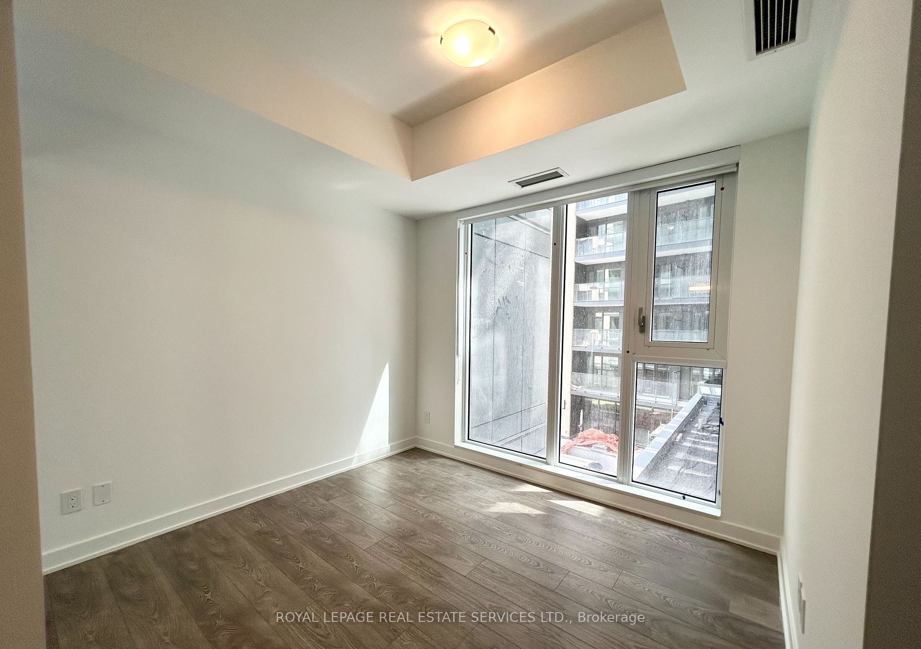 543 Richmond Street W, #425