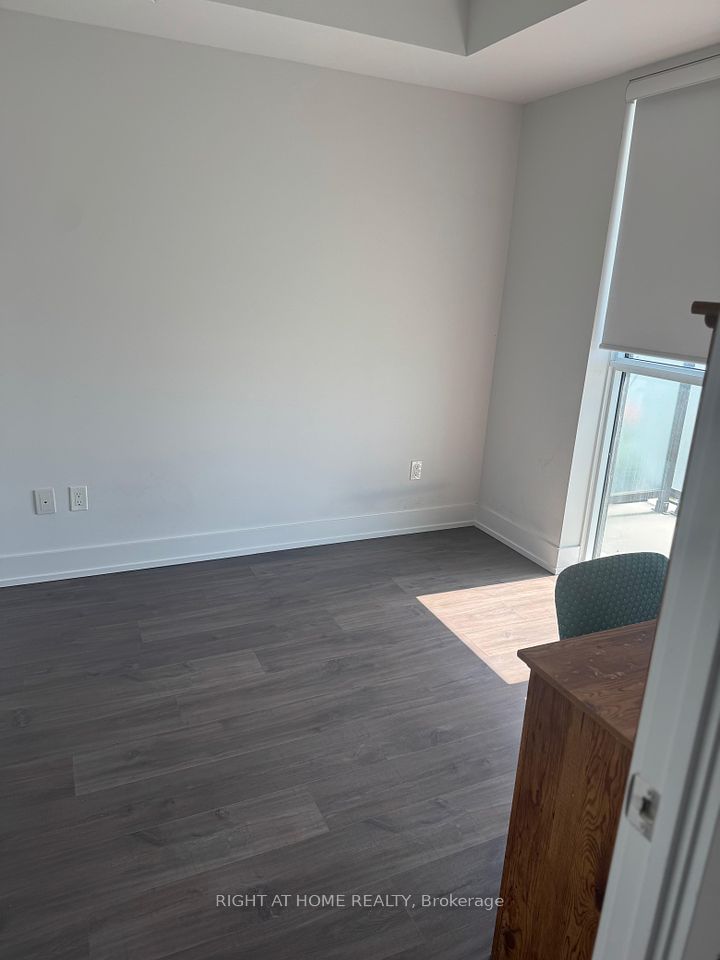 2550 Simcoe