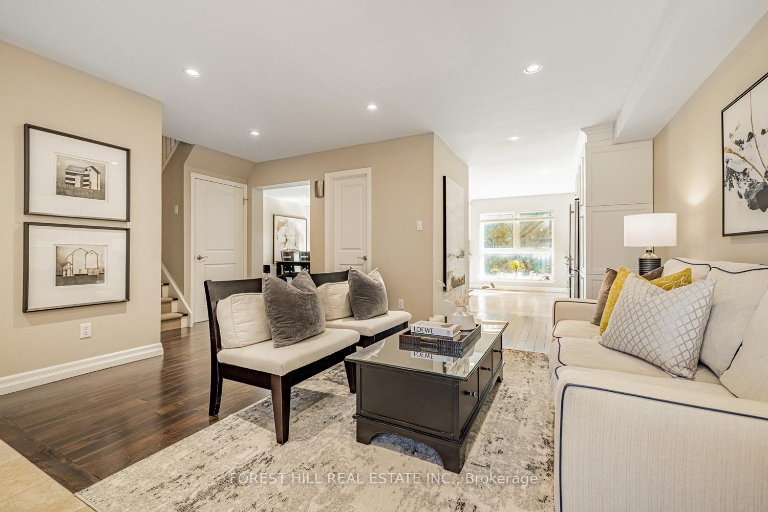 5 Bedrooms Condo at 21 Snowshoe Mill, Toronto For sale