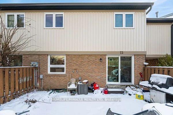 4 Bedrooms Condo at 7080 Copenhagen, Mississauga For sale