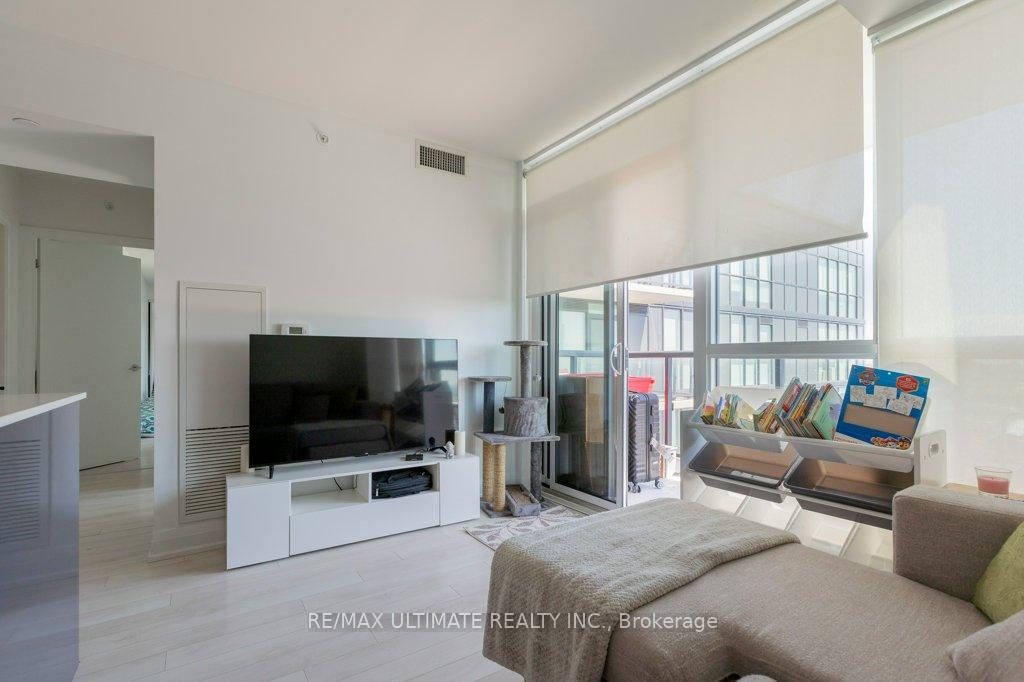 2 Bedrooms Condo at 1461 Lawrence, Toronto For sale
