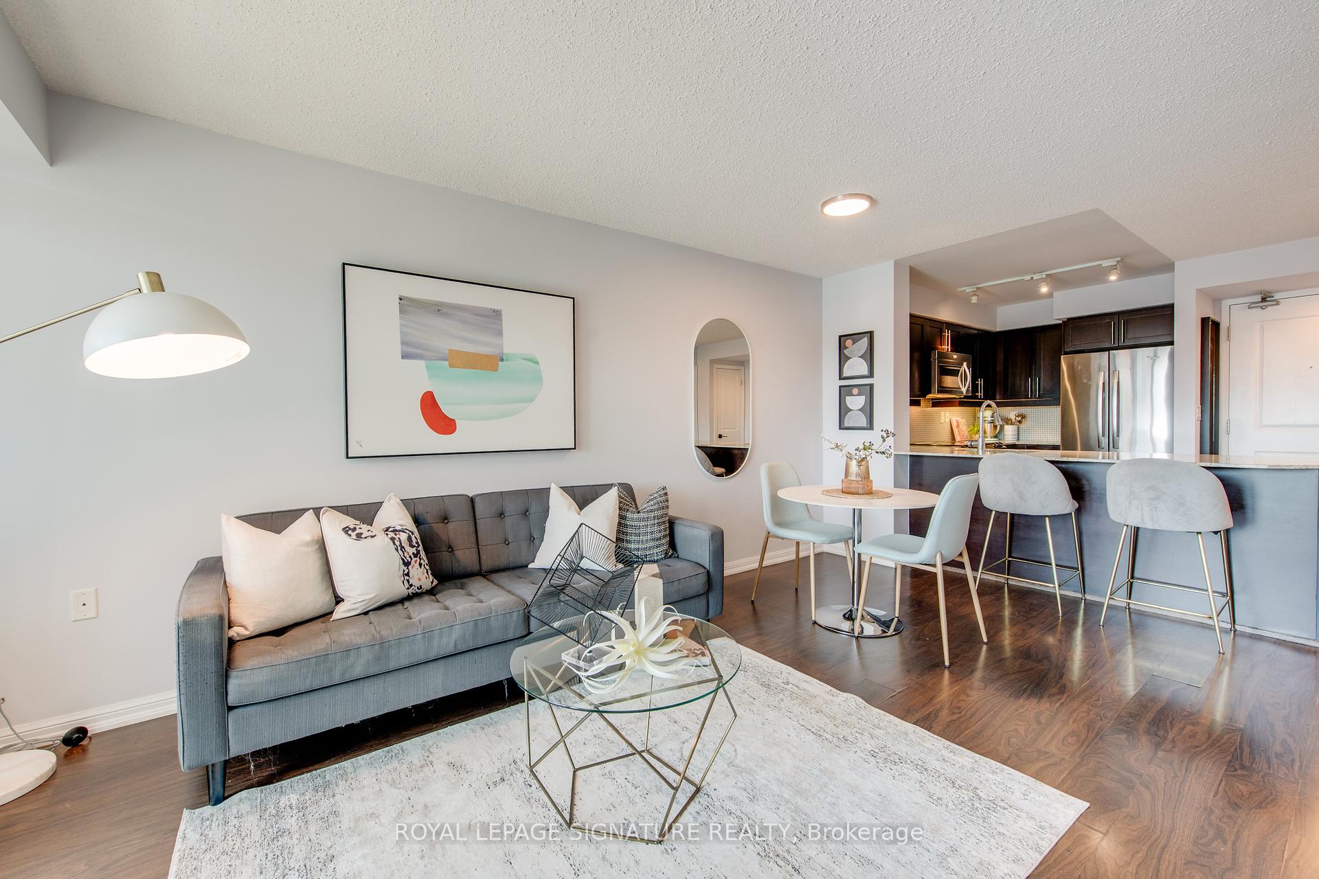 2 Bedrooms Condo at 125 Western Battery, Toronto For sale