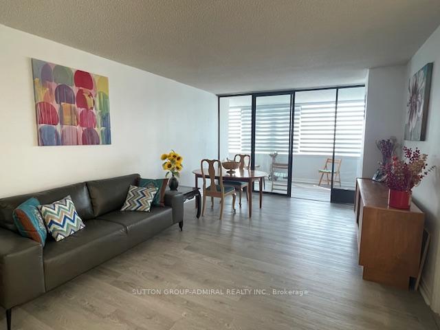 2 Bedrooms Condo at 2330 Bridletowne, Toronto For sale