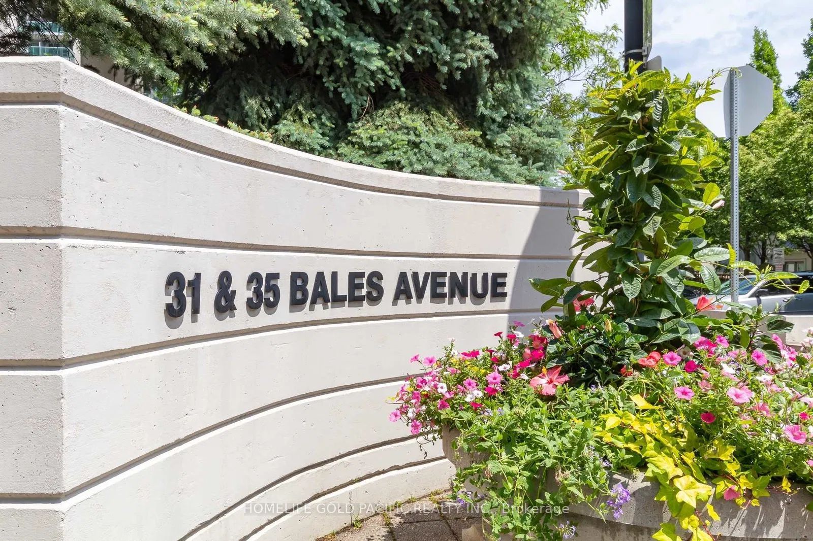 35 Bales Avenue, #1109