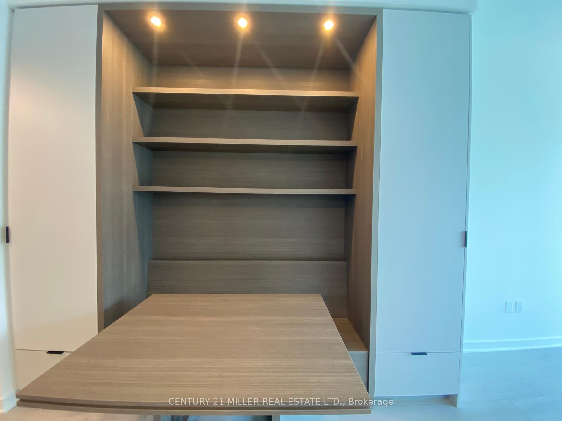 1 Bedroom Condo at 55 Charles, Toronto For sale
