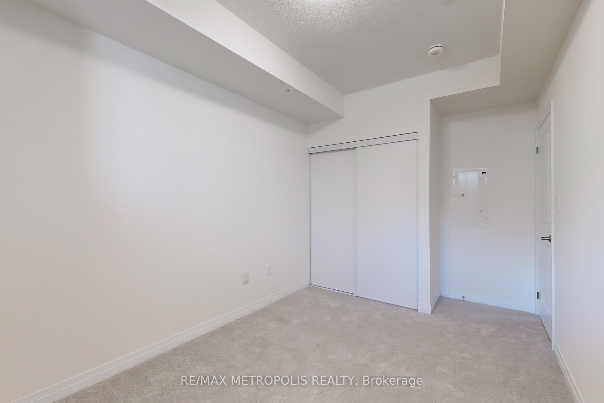 3 Bedrooms Condo at 35 Priya, Toronto For sale
