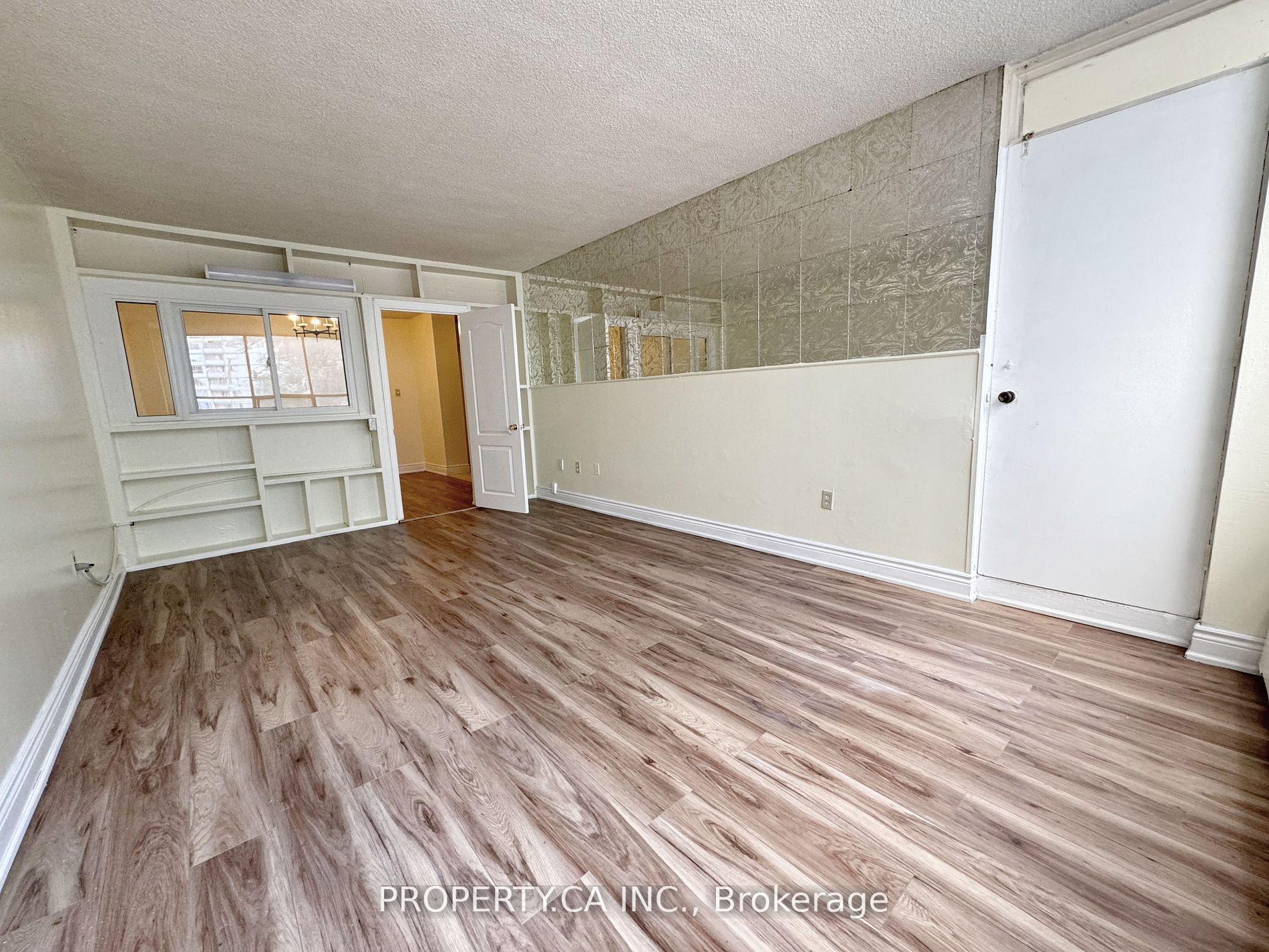 3 Bedrooms Condo at 320 Dixon, Toronto For sale