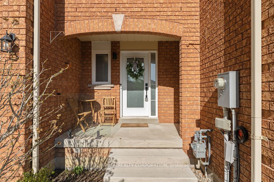 88 Tumbleweed Court, Vaughan, ON L4L 8Y6