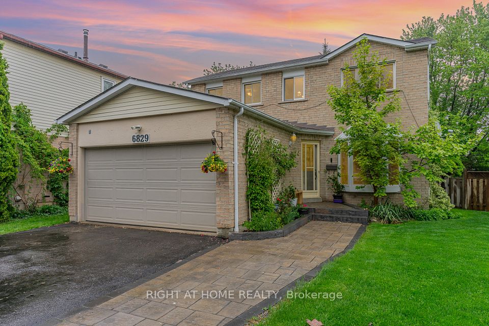 6829 Markwood