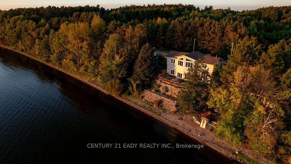 563 Island View