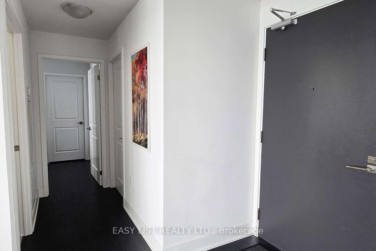 2 Bedrooms Condo at 2908 Highway 7, Vaughan For sale