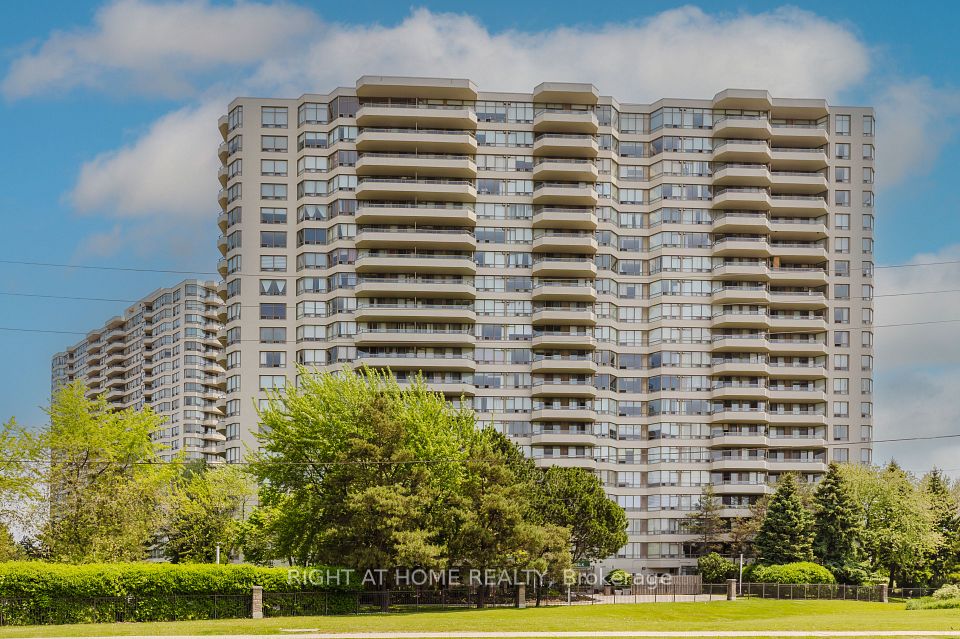 1 Greystone Walk
