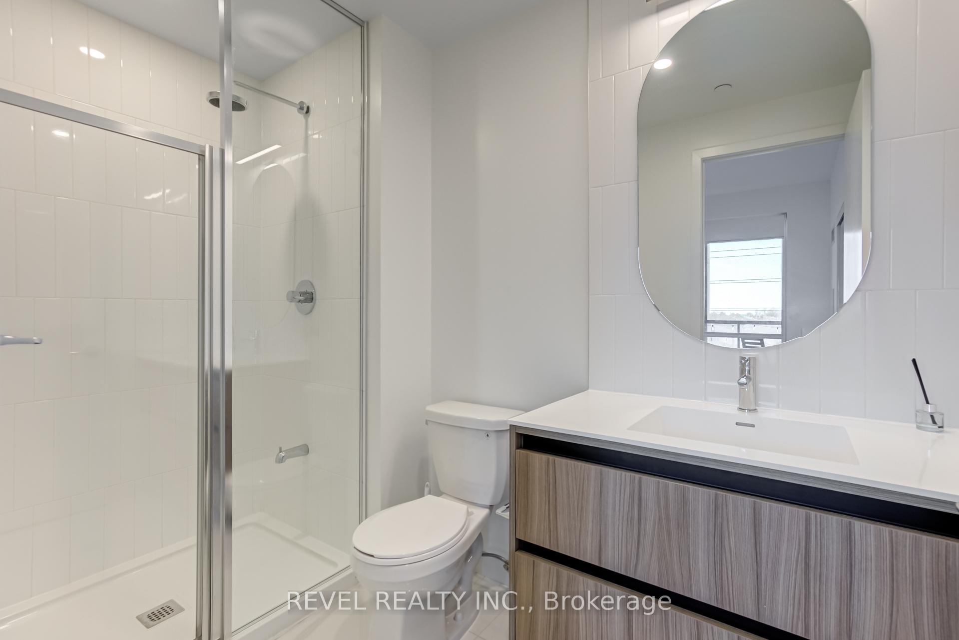 2 Bedrooms Condo at 7950 Bathurst, Vaughan For sale