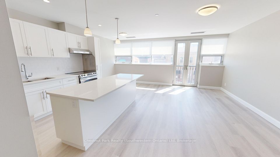 #208 - 2 QUEBEC Street, Guelph, ON N1H 2T2
