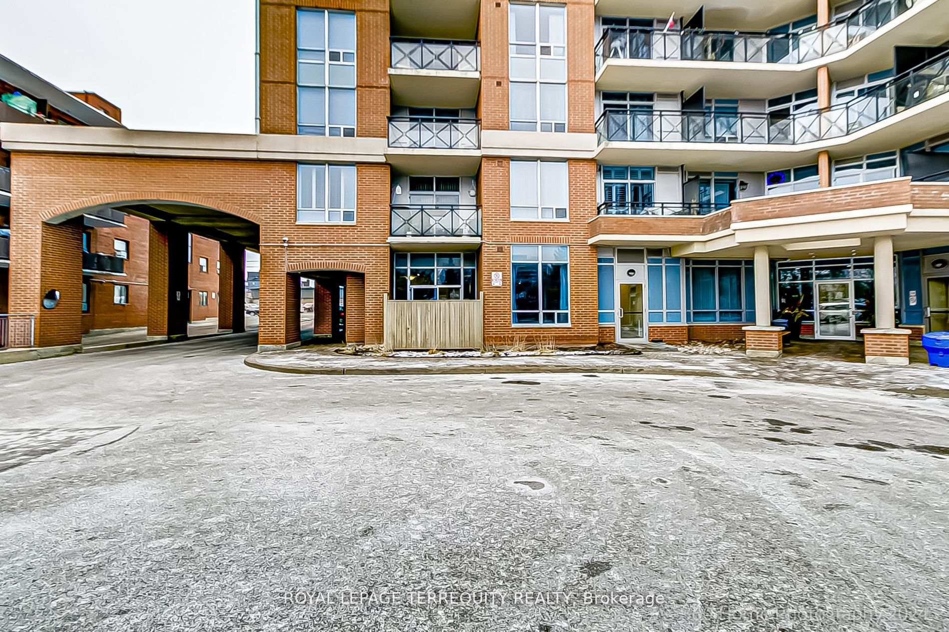 2 Bedrooms Condo at 2772 Keele, Toronto For sale