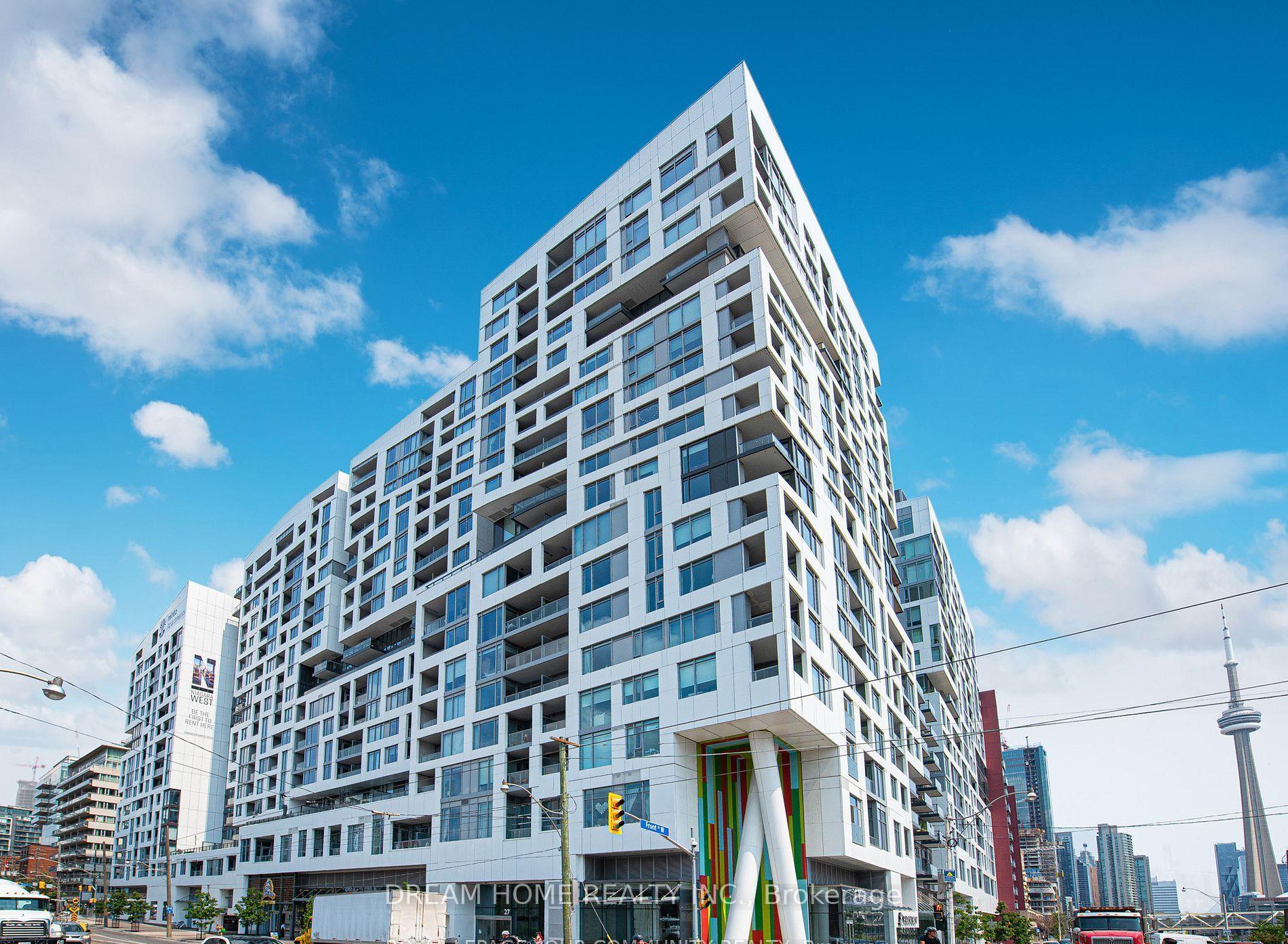2 Bedrooms Condo at 27 Bathurst, Toronto For sale