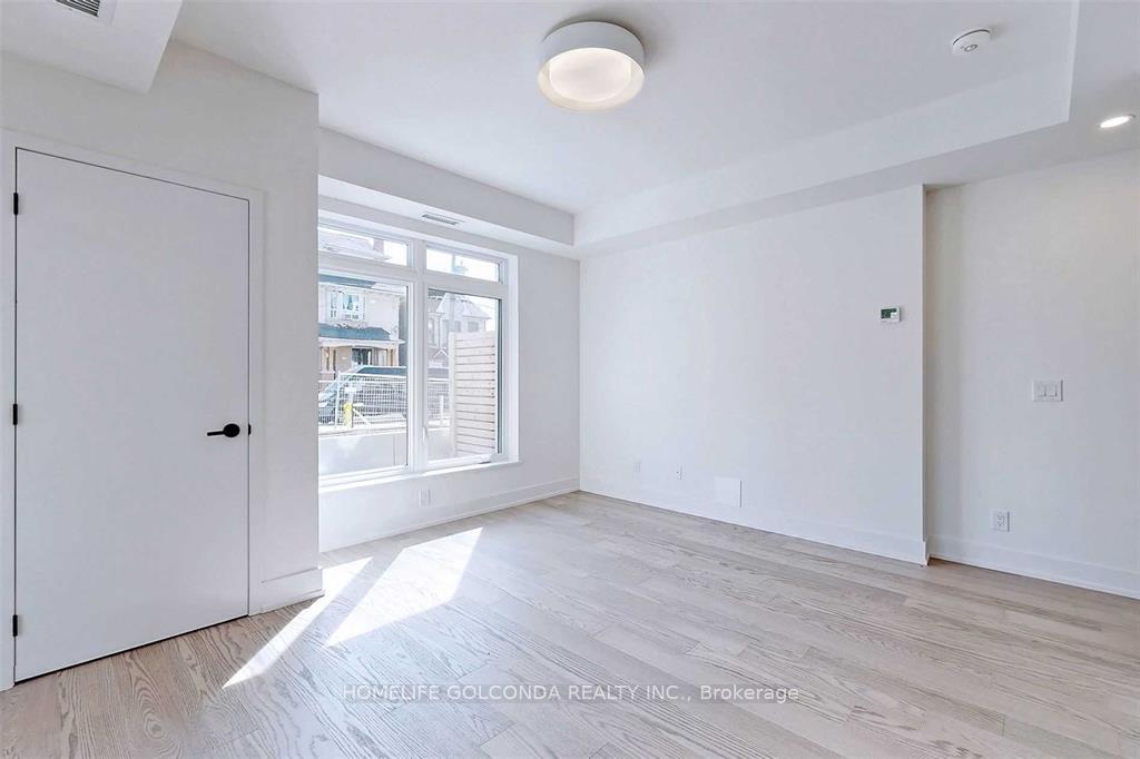 3 Bedrooms Condo at 100 River, Toronto For sale