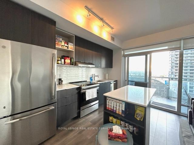 2 Bedrooms Condo at 2520 Eglinton, Mississauga For sale