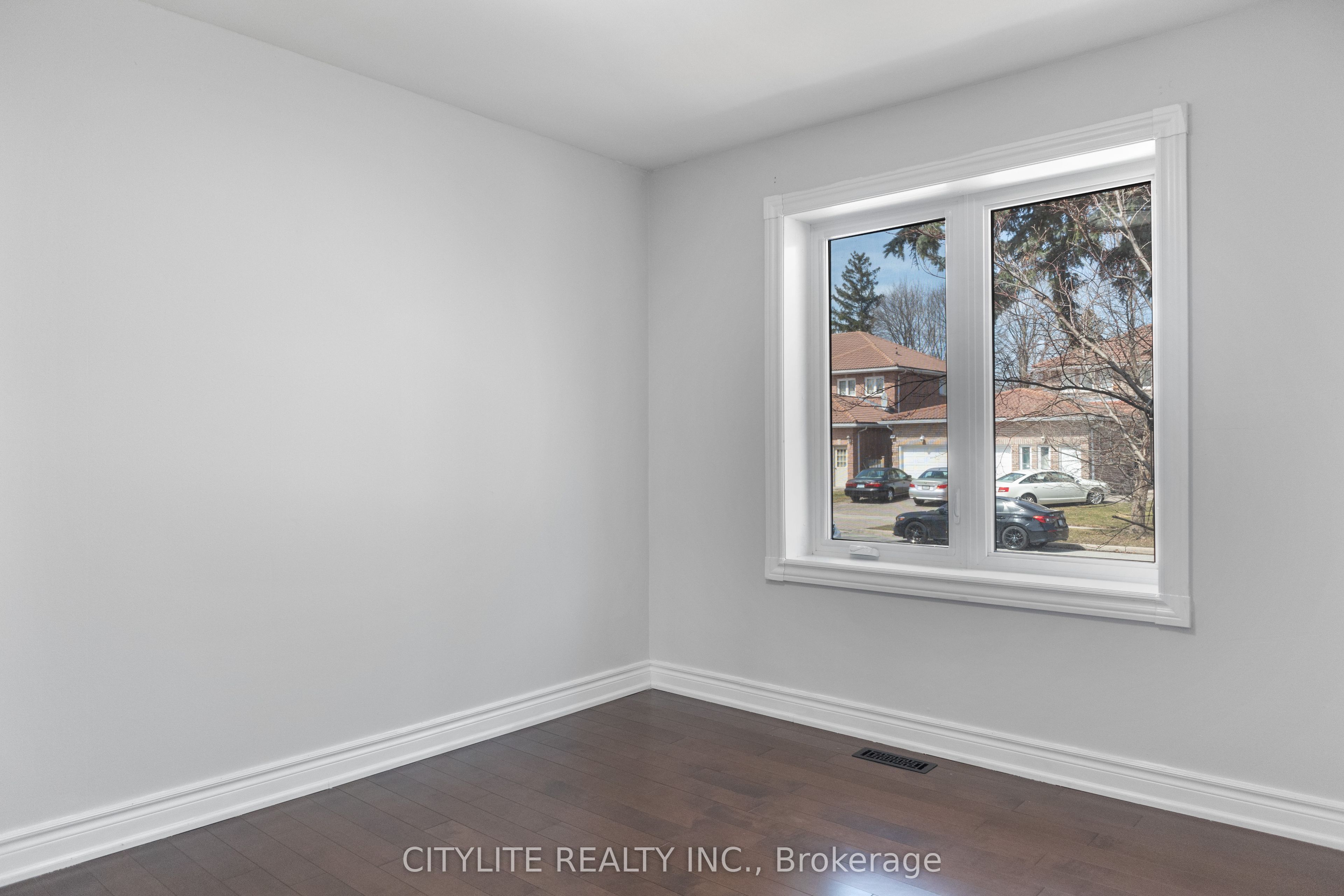 2 Emmeline Crescent
