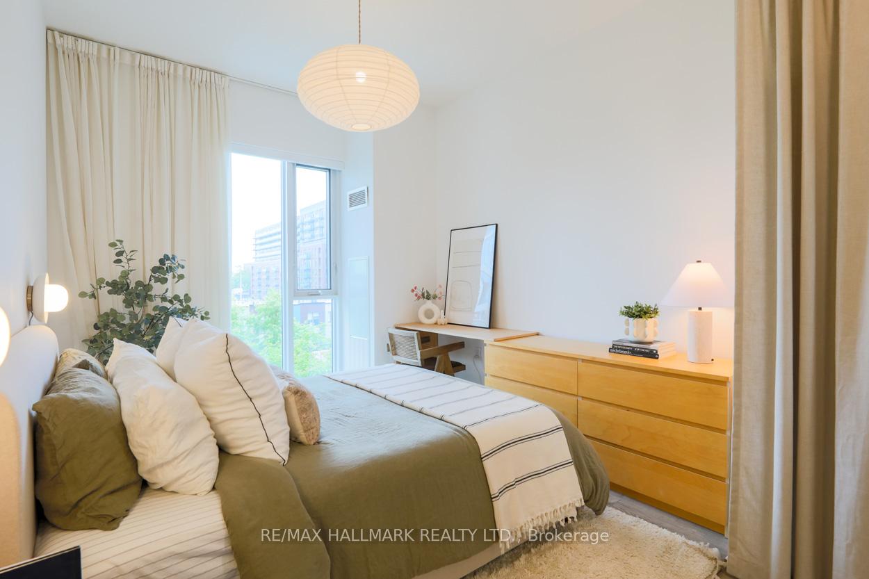 3 Bedrooms Condo at 20 Tubman, Toronto For sale