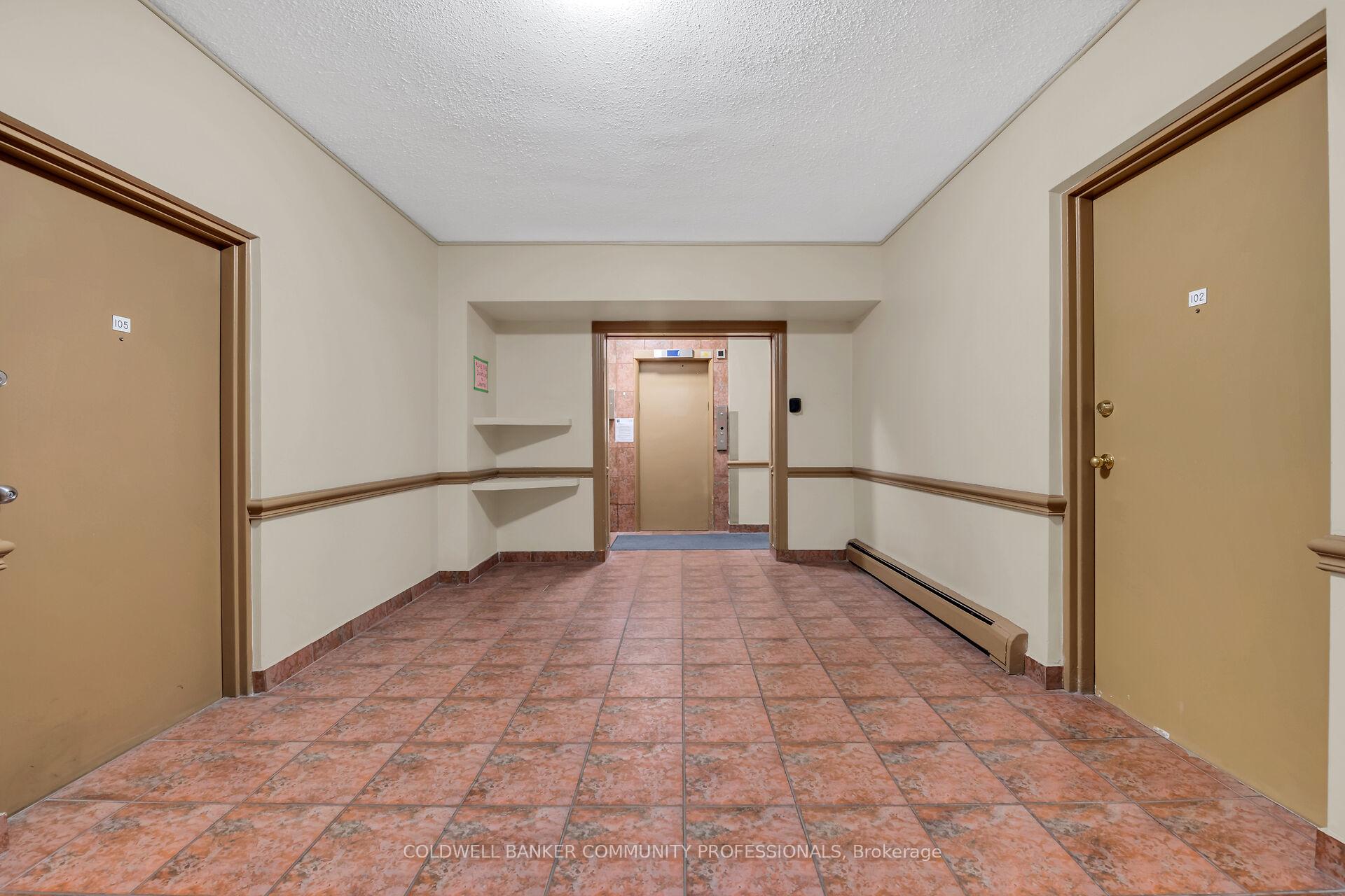 1 Bedroom Condo at 141 Catharine, Hamilton For sale