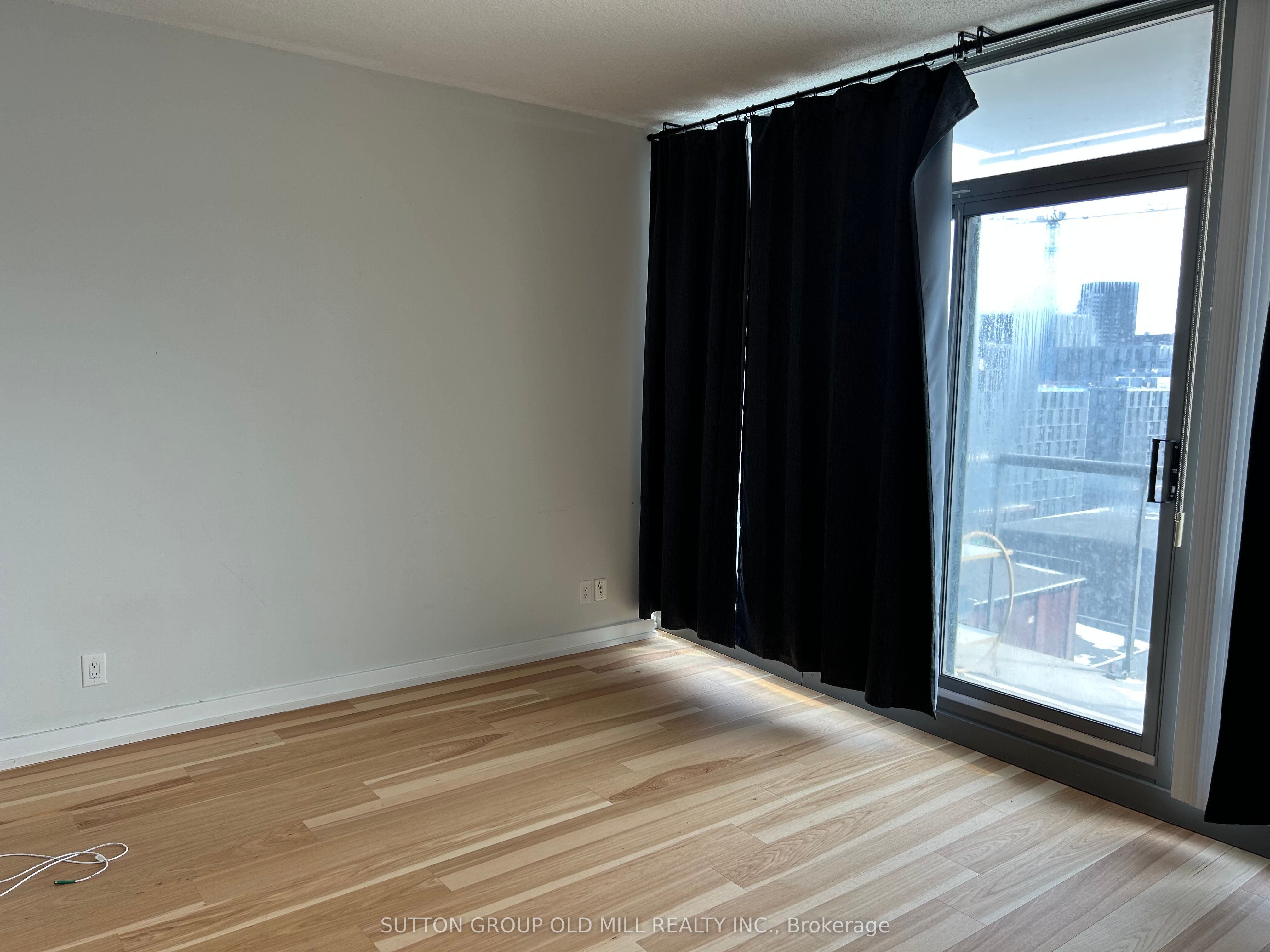 33 Mill Street, #1103