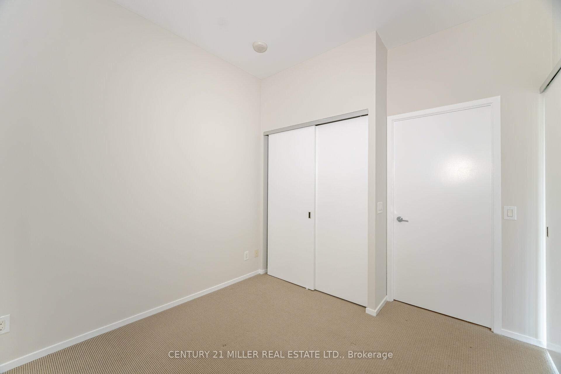 2 Bedrooms Condo at 101 Charles, Toronto For sale